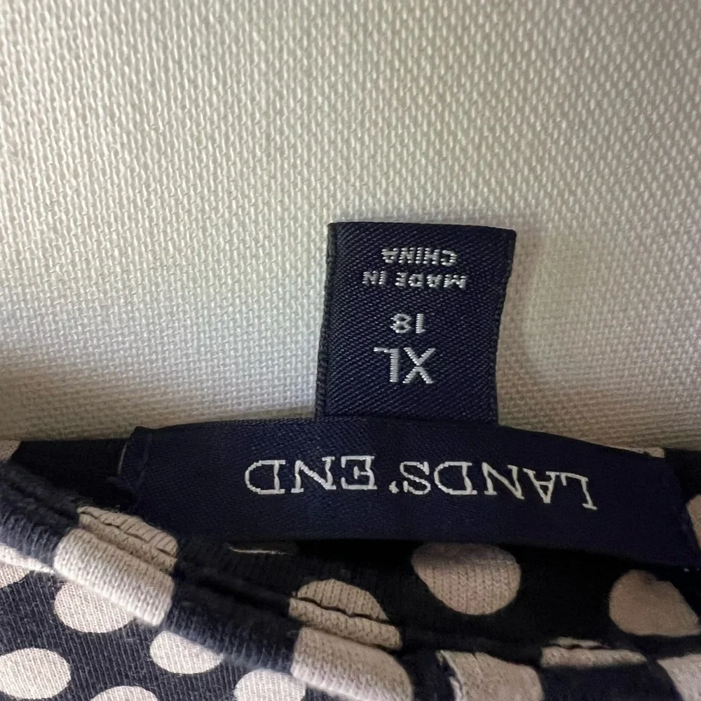 Lands' End Black and White V-Neck Sleeveless Midi Dress - Picture 5 of 6
